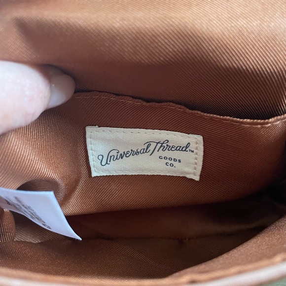 Universal Thread Small Tan Faux Leather Handbag - Picture 2 of 4